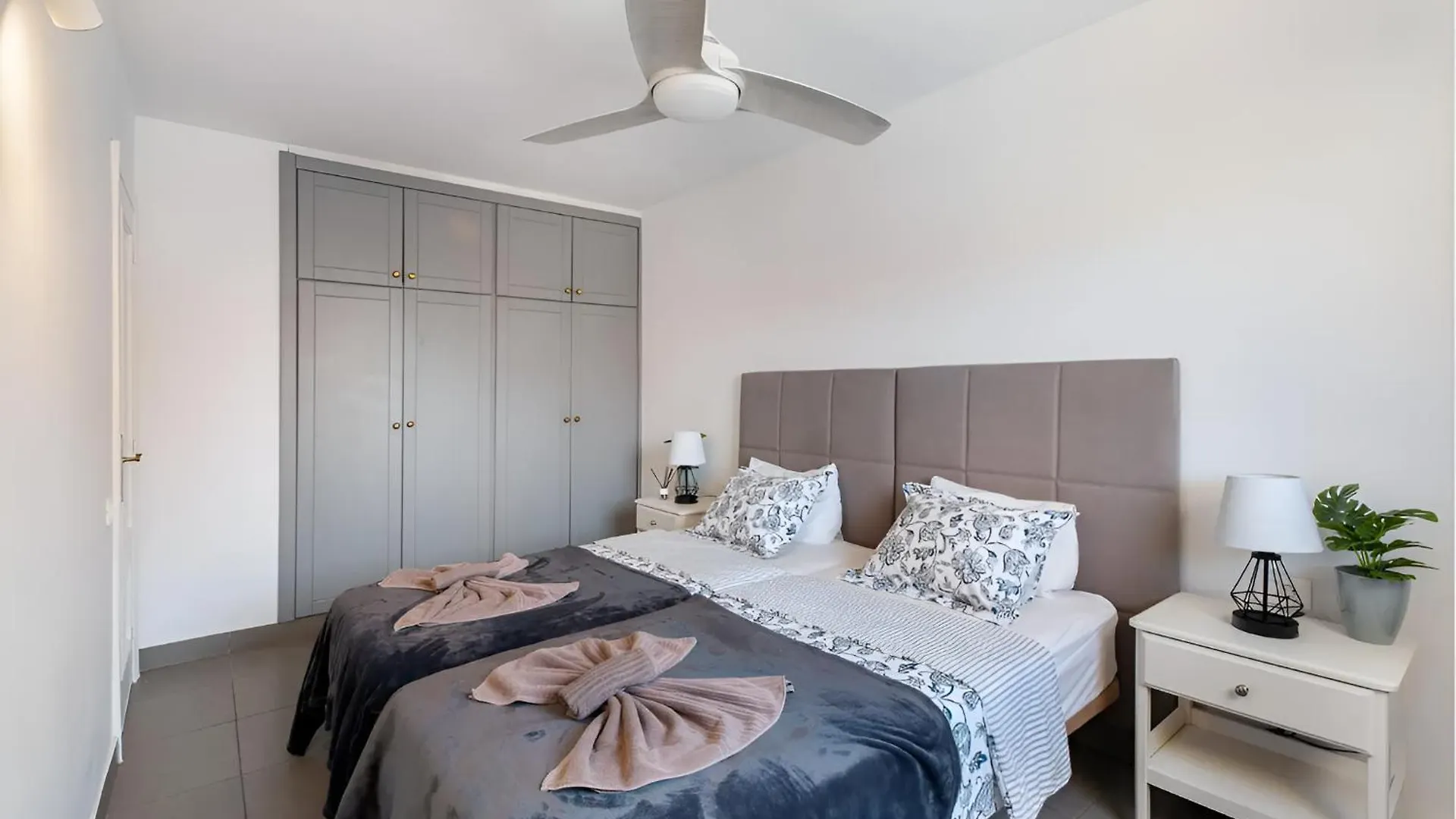 Comfort En Playa De Las Americas, Torre Del Sol 0*, Плая-де-лас-Америкас